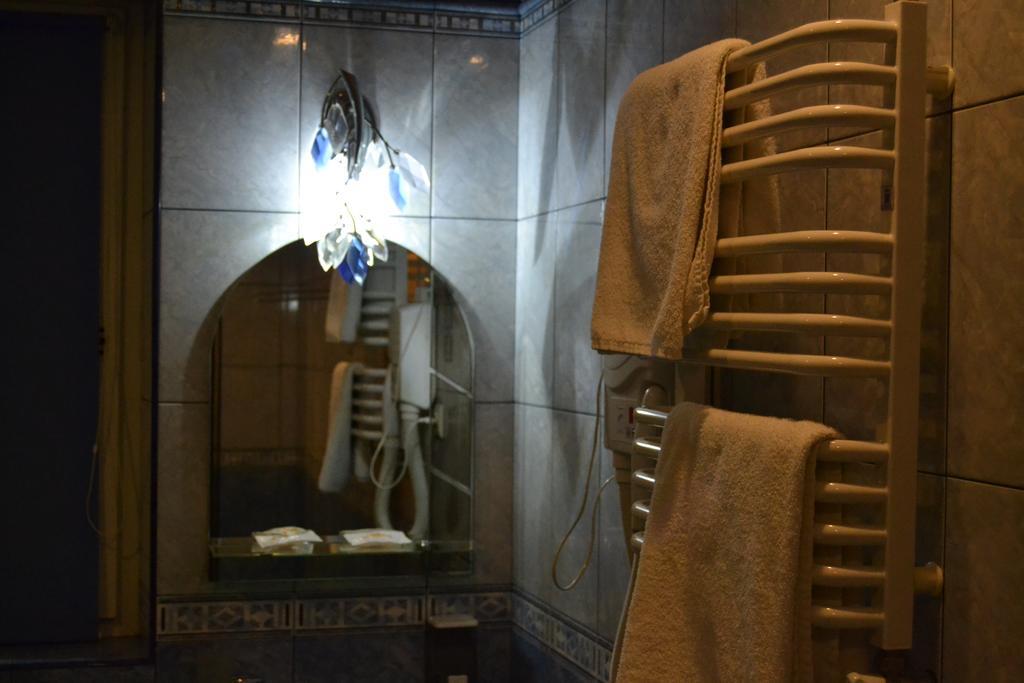Argo Hotell Lviv Eksteriør bilde