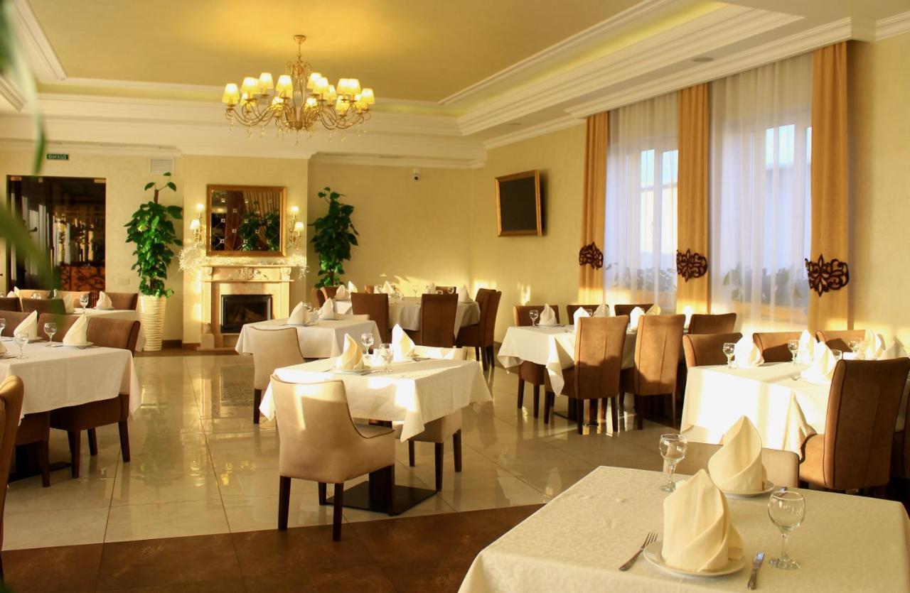 Argo Hotell Lviv Eksteriør bilde