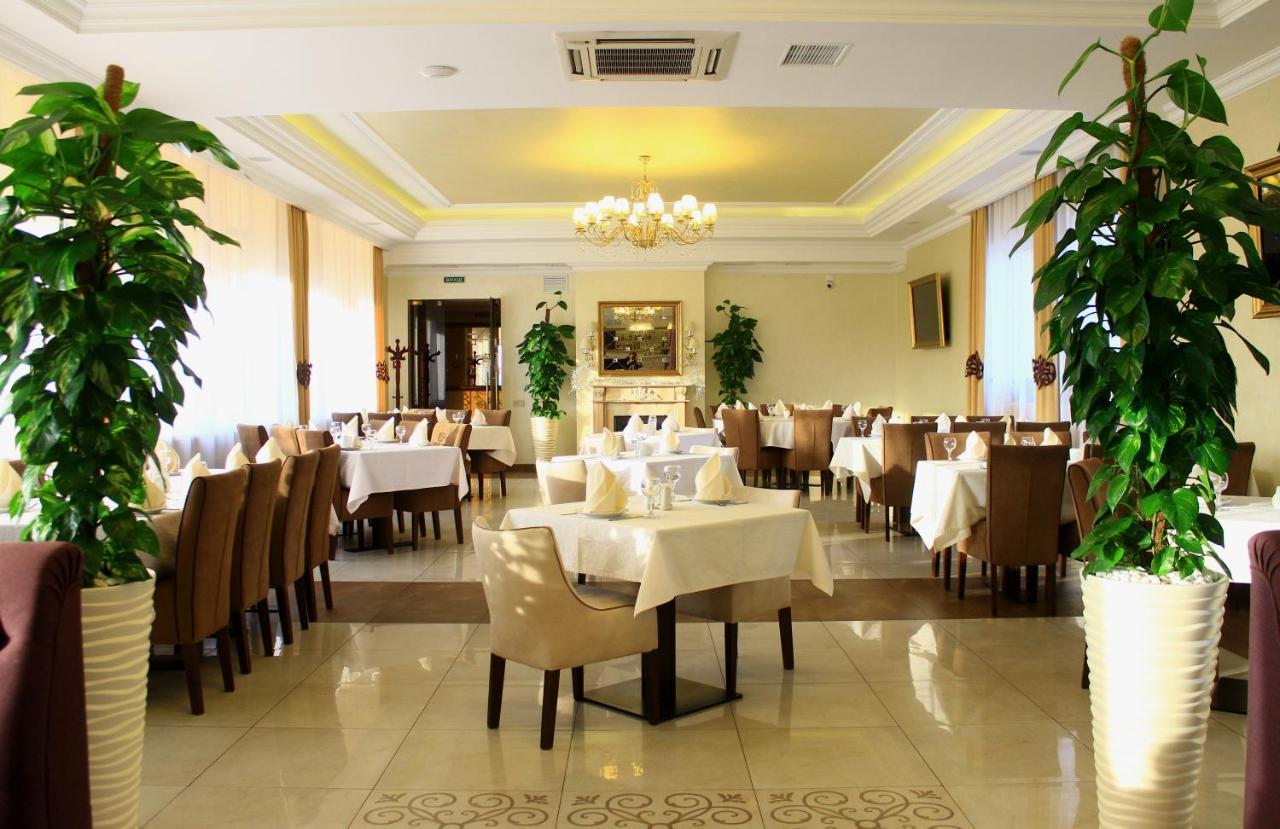 Argo Hotell Lviv Eksteriør bilde