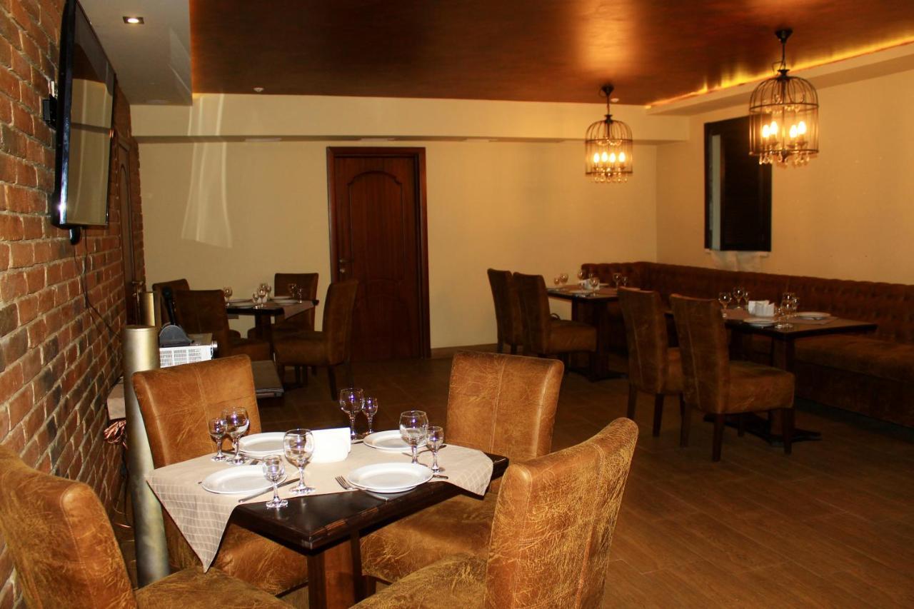 Argo Hotell Lviv Eksteriør bilde