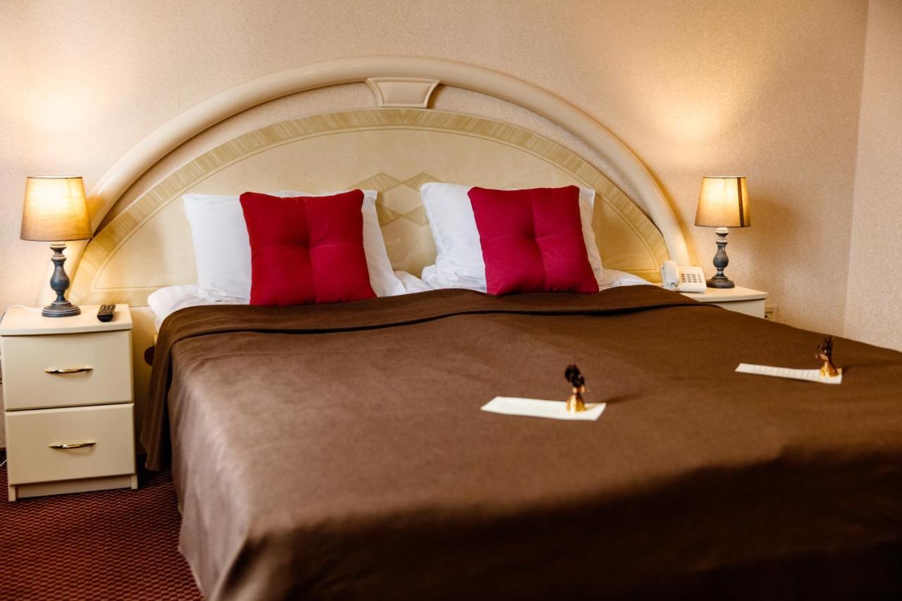 Argo Hotell Lviv Eksteriør bilde