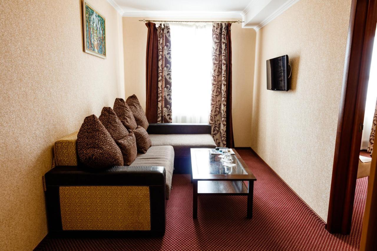 Argo Hotell Lviv Eksteriør bilde